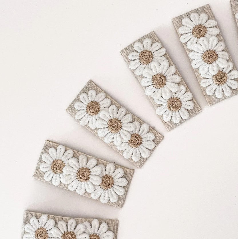 Posie | Floral Embroidered Snap Clip
