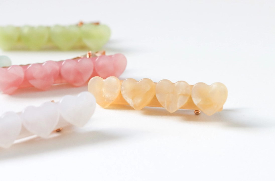 Pearl Heartily Hairclip