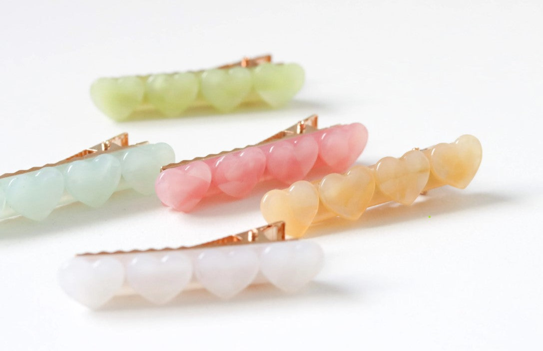 Pearl Heartily Hairclip