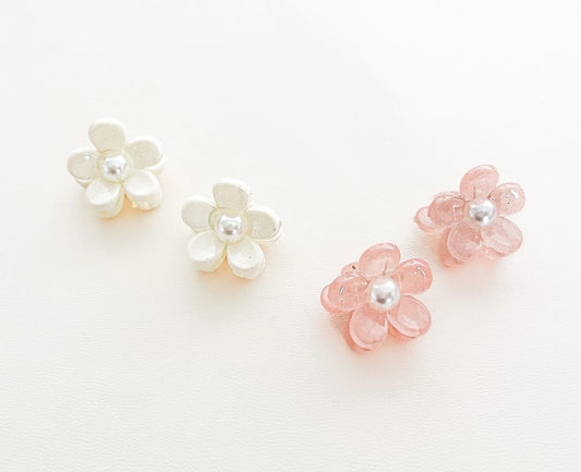 Daisy Pearl Claw Hairclip