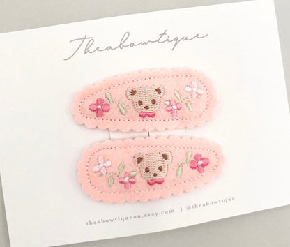 Embroidered Bear Clip Set